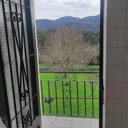 Casa Familiar Con Privada * Вивейро